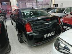 کرایسلەر 300